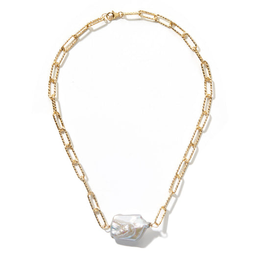 WHITE PEARL NECKLACE